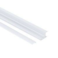 Профиль алюминиевый накладной/торцевой CAPELLA-3016W, с экраном, цвет белый, 2м (для 16 ДСП), AKS — купить мебельную фурнитуру в Санкт-Петербурге | AKS мебель
