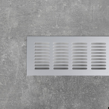 Решетка вентиляционная 480х80мм серебро алюминий AKS — купить мебельную фурнитуру в Санкт-Петербурге | AKS мебель
