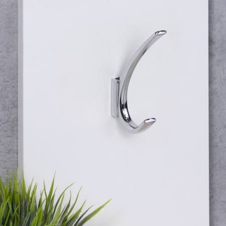 Крючок меб. двухрожковый мет. SKY хром AKS — купить мебельную фурнитуру в Санкт-Петербурге | AKS мебель
